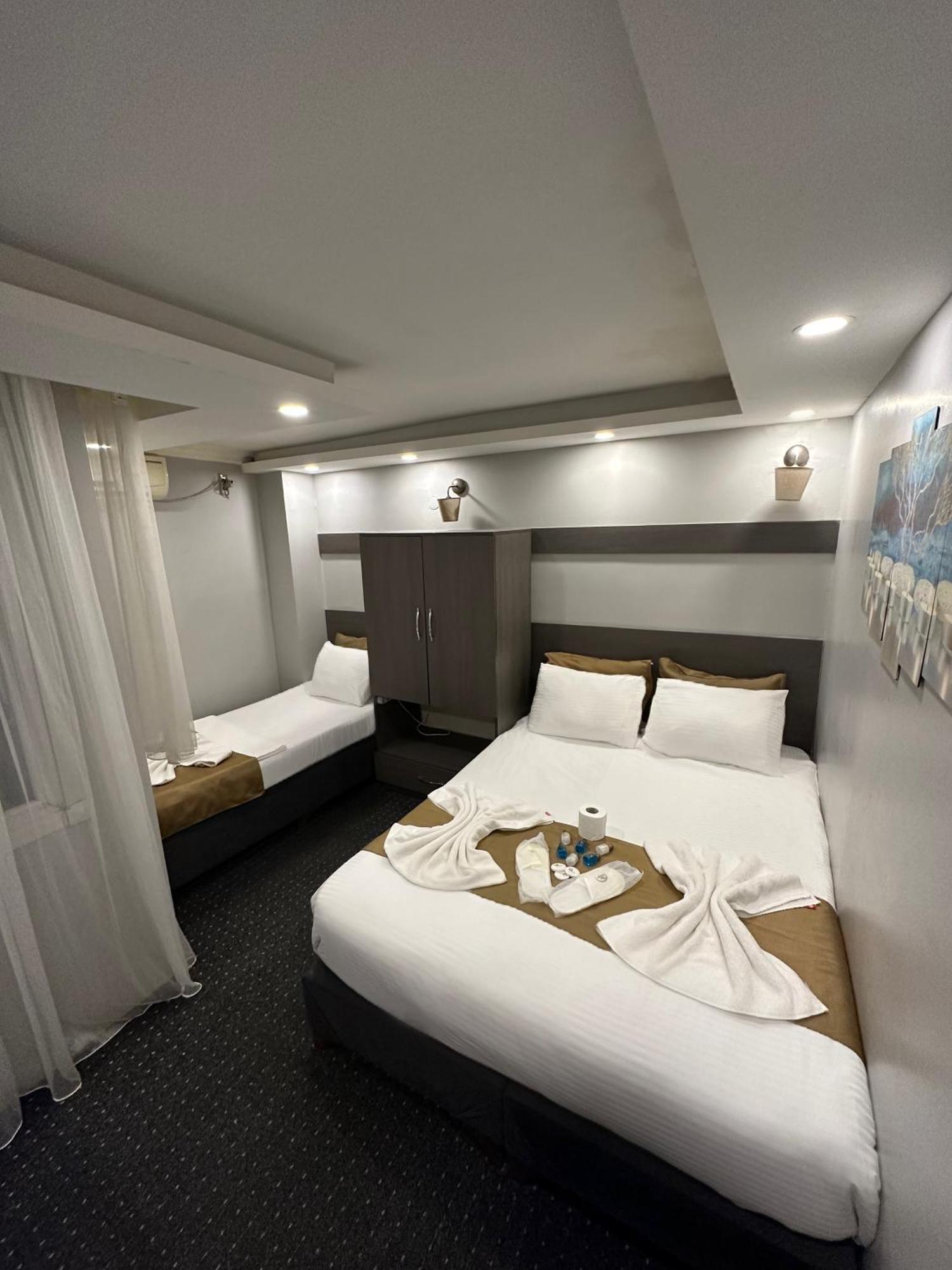 Moonlight Suit Hotel Taksim Istanbul Exteriör bild
